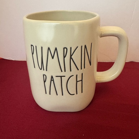NWT Rae Dunn Seasonal Mug “Pumpkin Patch” - Picture 1 of 4